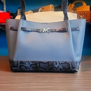 Micheal Kors Tote